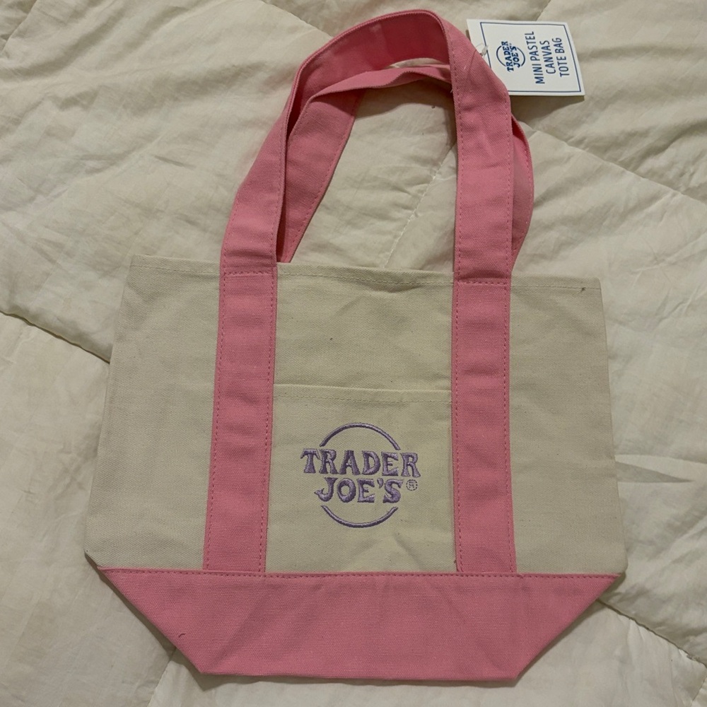 Trader Joe’s canvas pastel tote bags - Picture 6 of 7